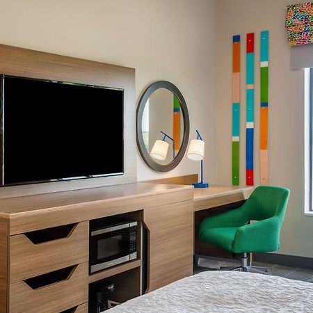 Hampton Inn & Suites Raleigh Midtown, Nc Eksteriør billede