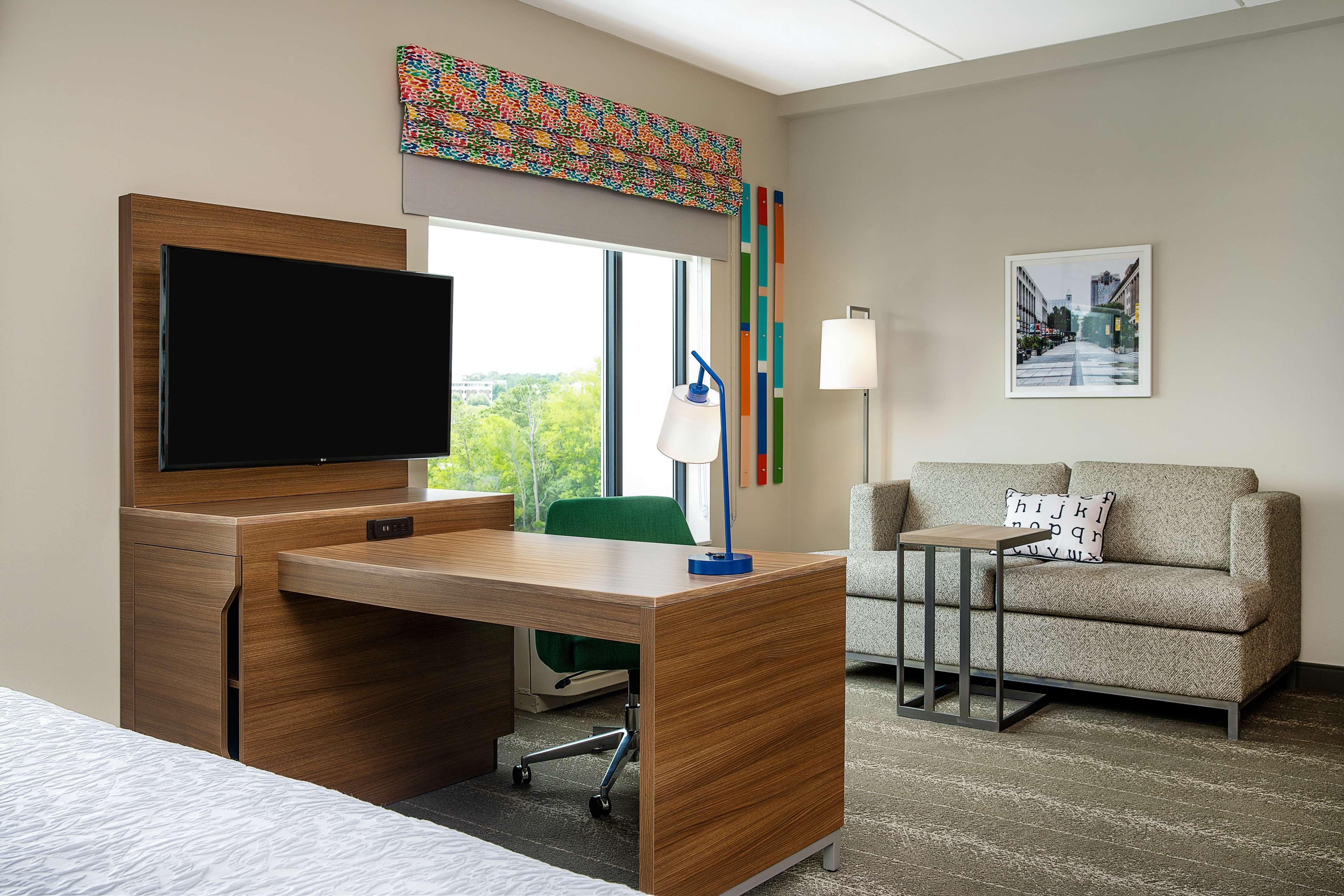Hampton Inn & Suites Raleigh Midtown, Nc Eksteriør billede
