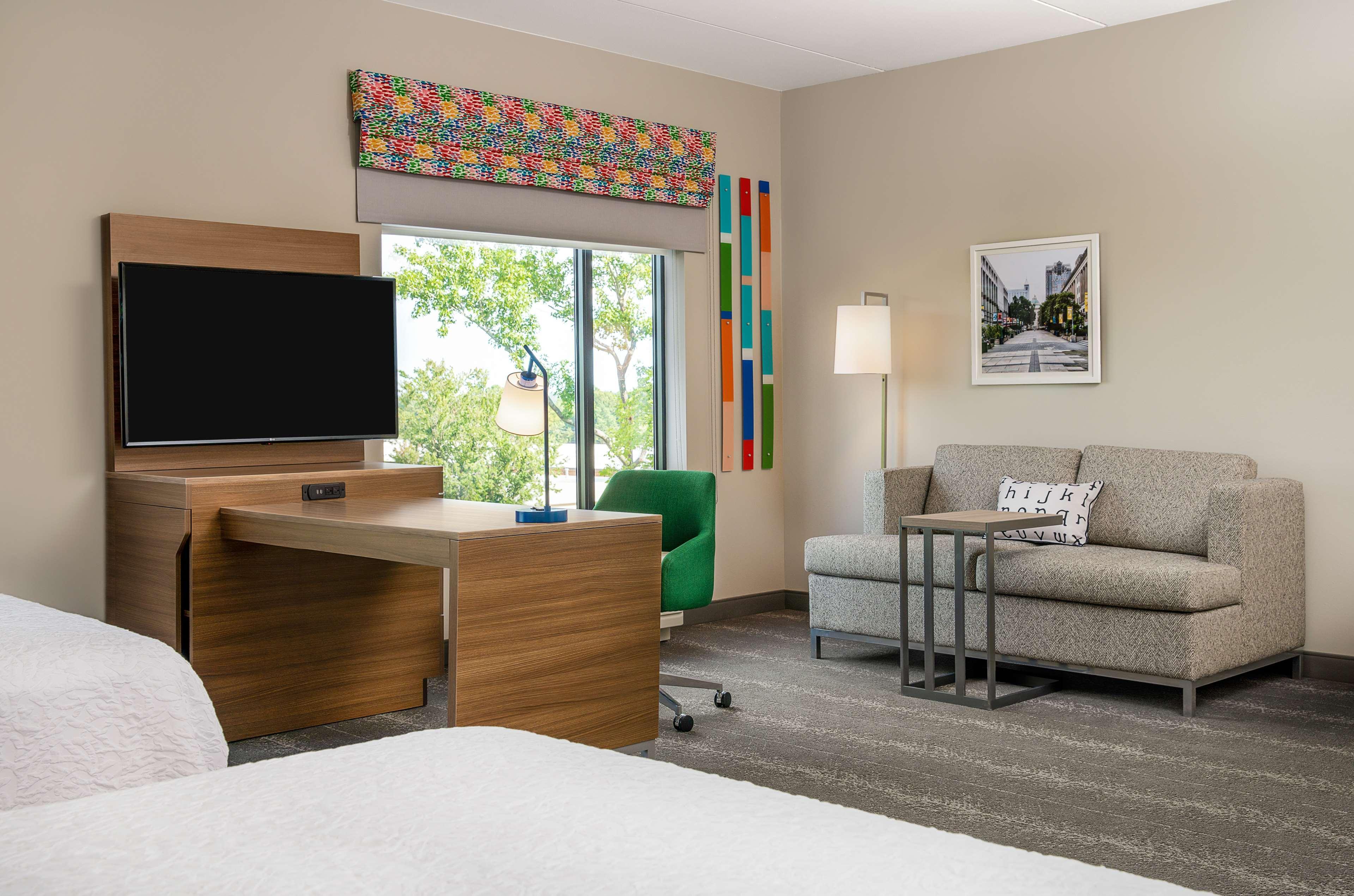 Hampton Inn & Suites Raleigh Midtown, Nc Eksteriør billede