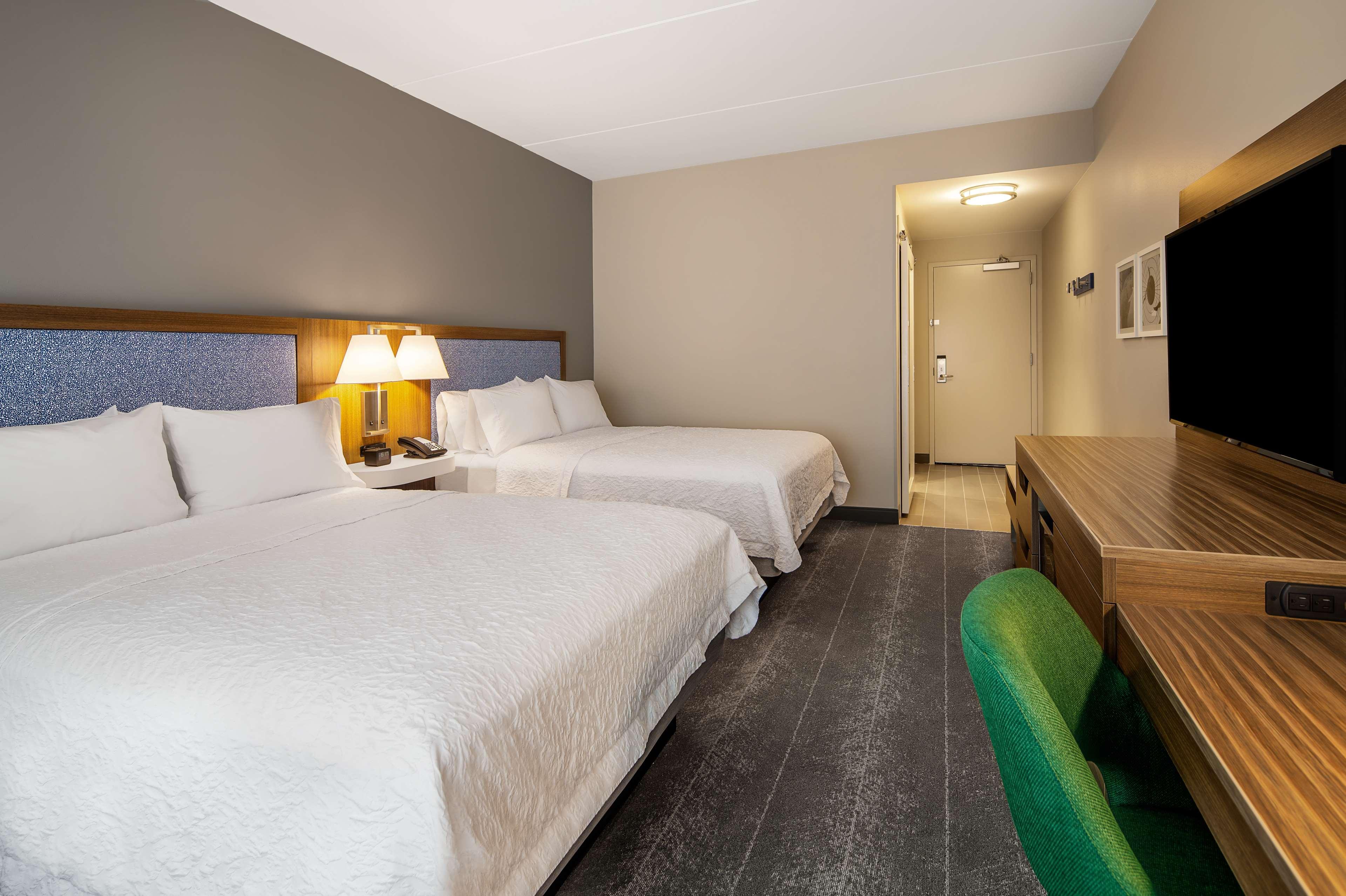 Hampton Inn & Suites Raleigh Midtown, Nc Eksteriør billede