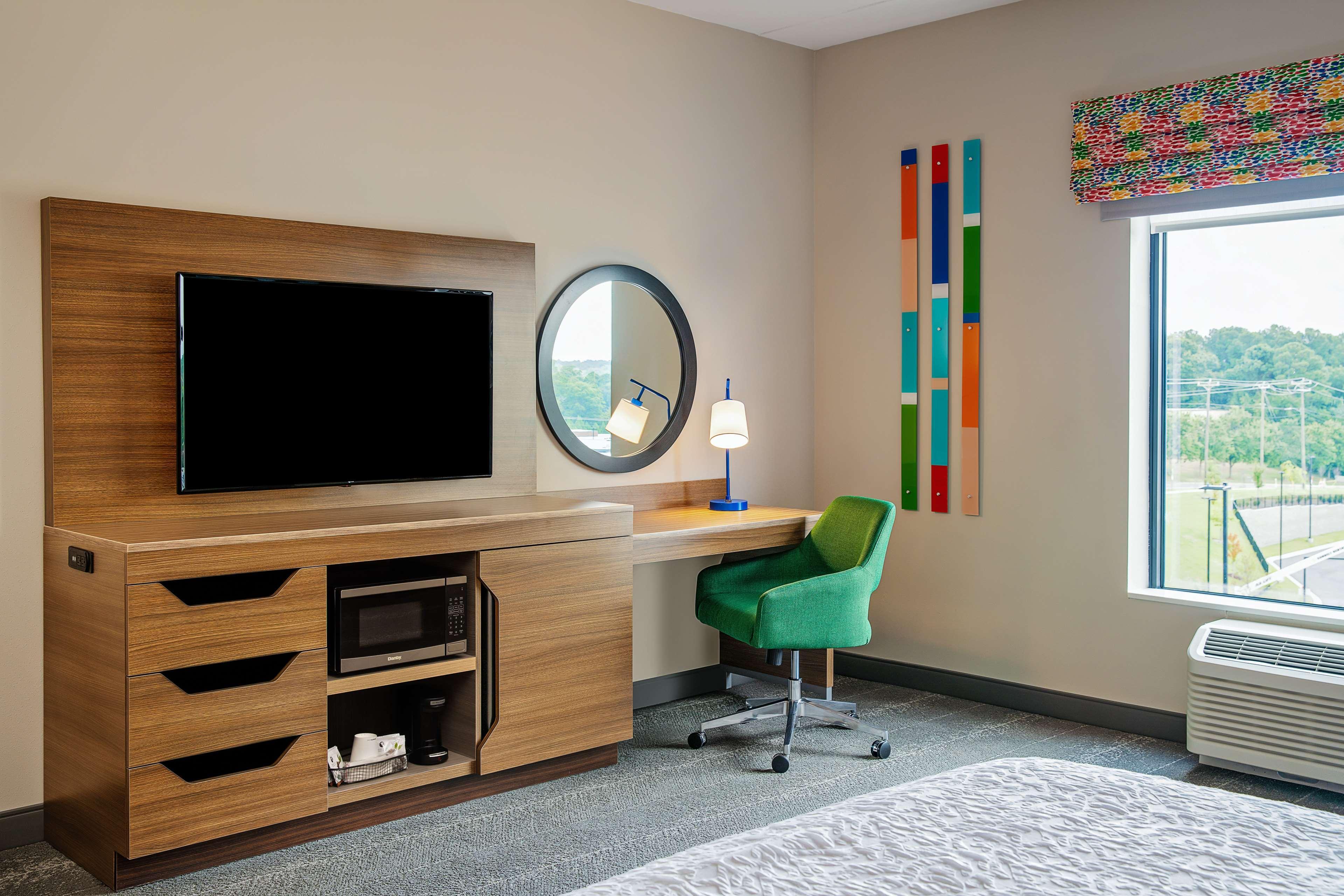 Hampton Inn & Suites Raleigh Midtown, Nc Eksteriør billede