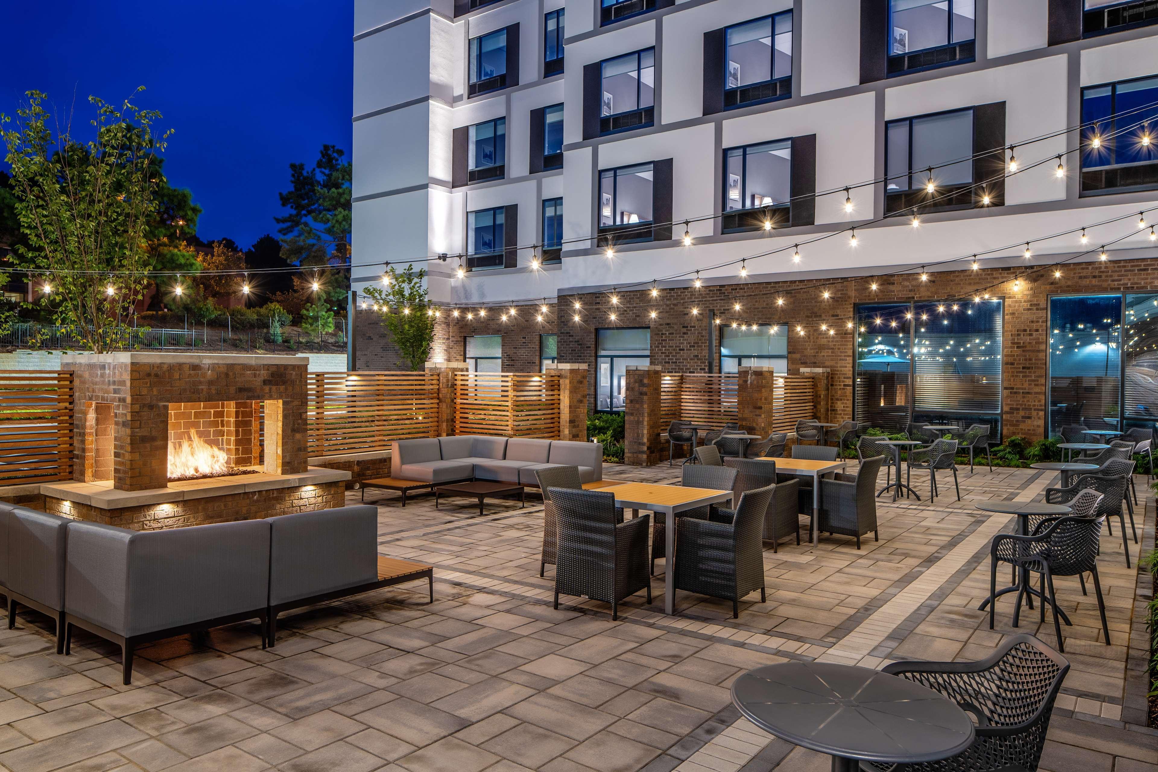 Hampton Inn & Suites Raleigh Midtown, Nc Eksteriør billede