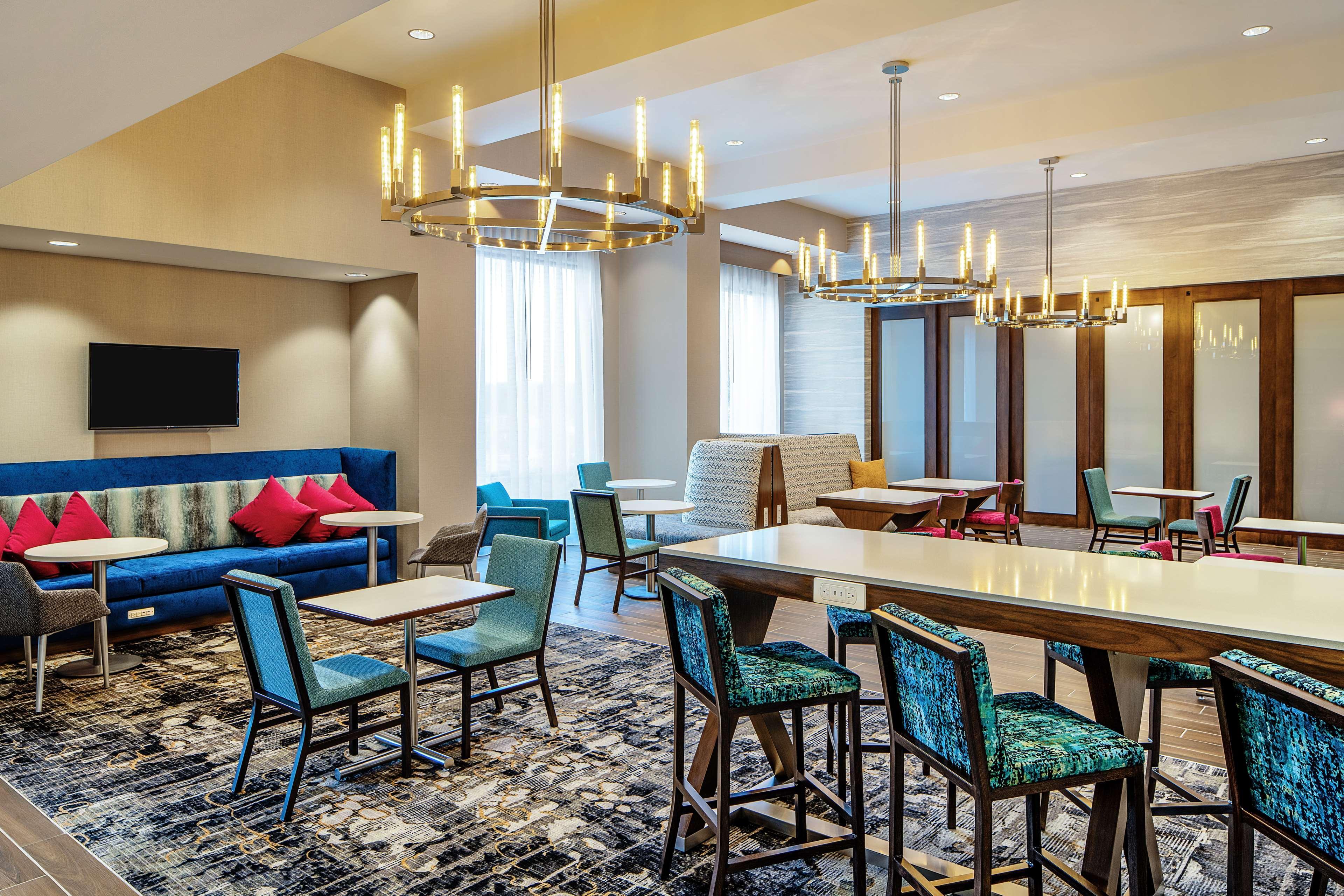 Hampton Inn & Suites Raleigh Midtown, Nc Eksteriør billede
