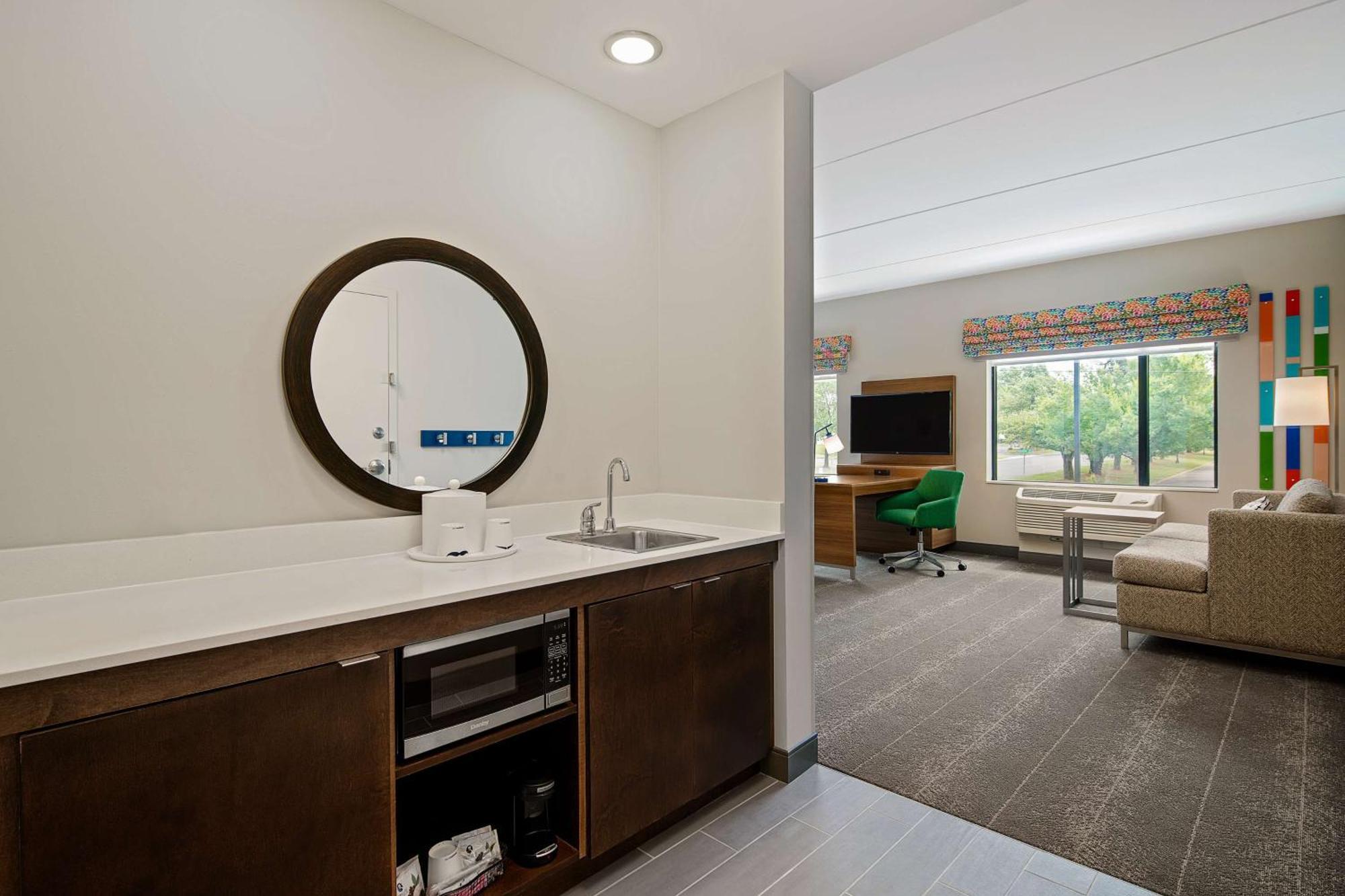 Hampton Inn & Suites Raleigh Midtown, Nc Eksteriør billede